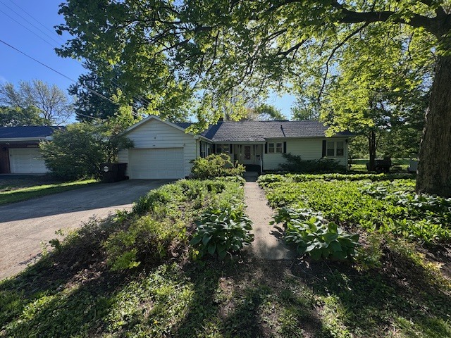 305 N East Street, Leroy, IL 61752