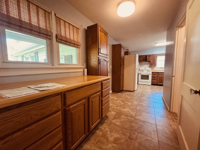 305 N East Street, Leroy, IL 61752