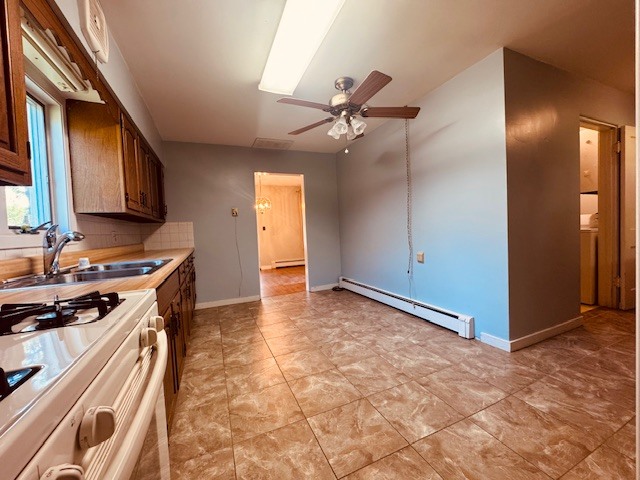 305 N East Street, Leroy, IL 61752