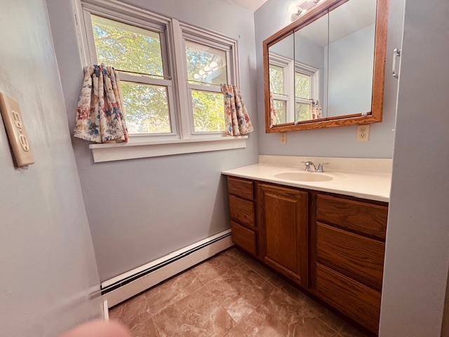 305 N East Street, Leroy, IL 61752