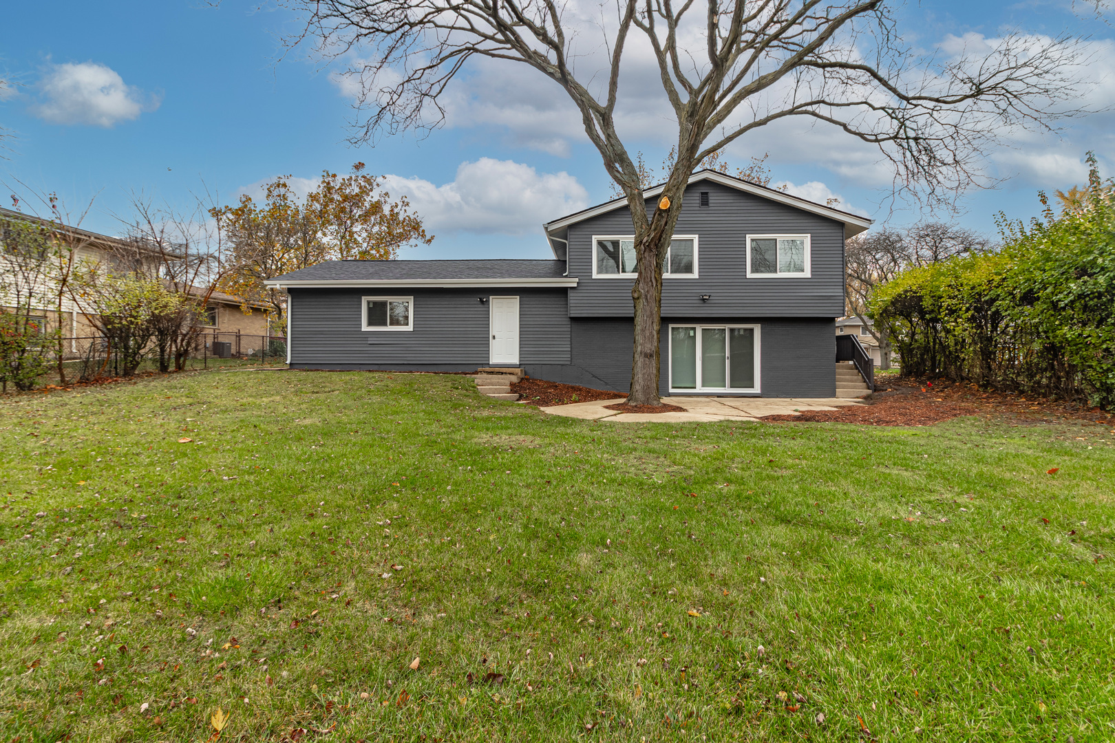 109 Mulberry Road, Deerfield, IL 60015