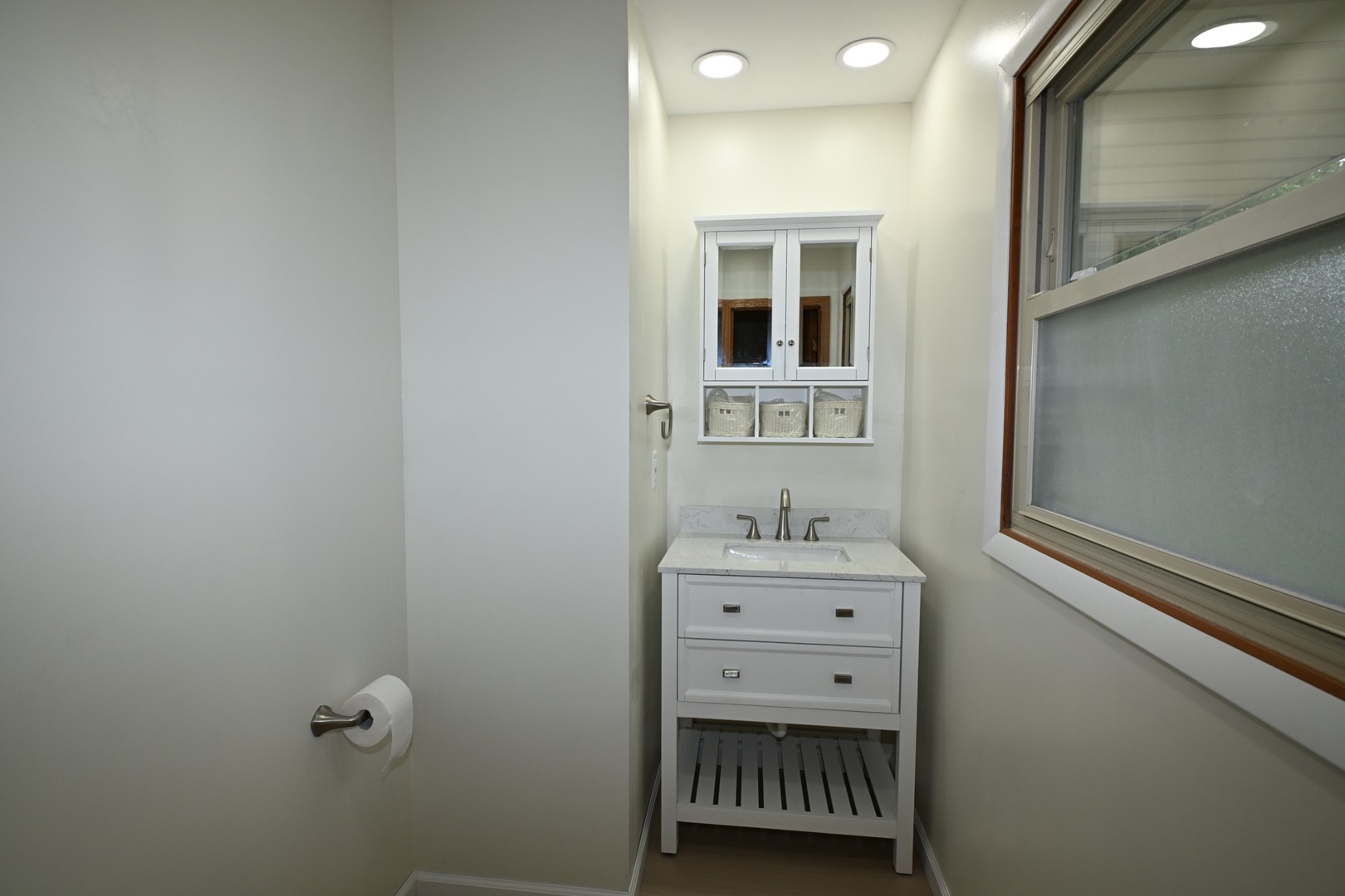 49 E 6th Street, El Paso, IL 61738