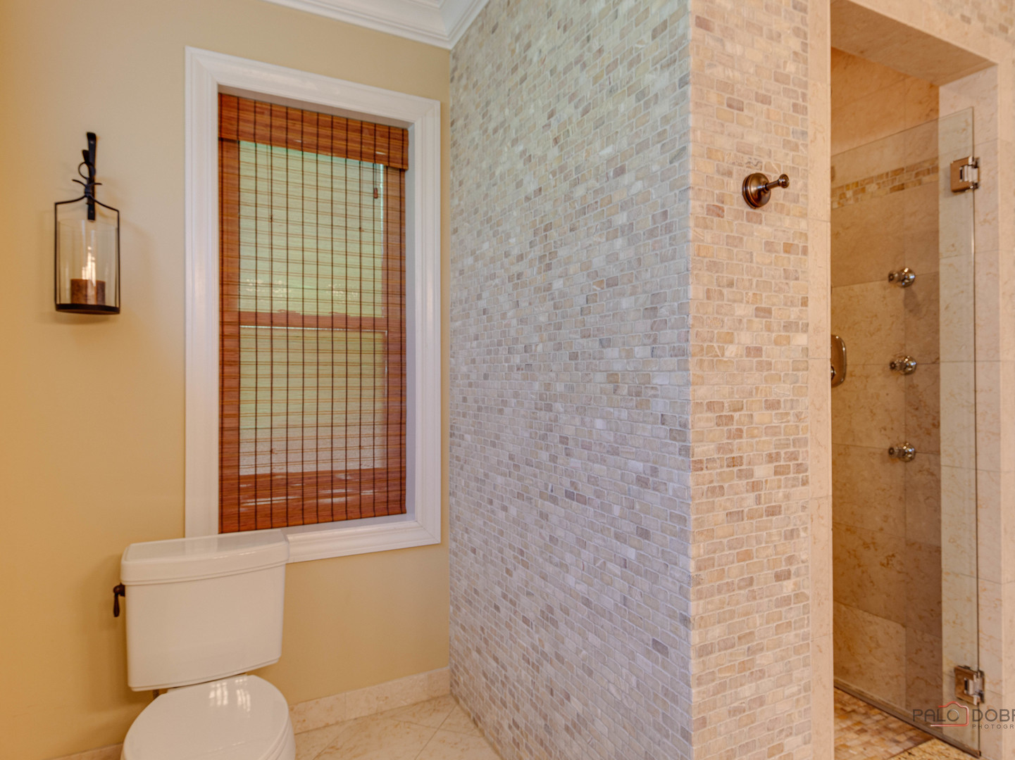 805 S Mitchell Avenue, Arlington Heights, IL 60005