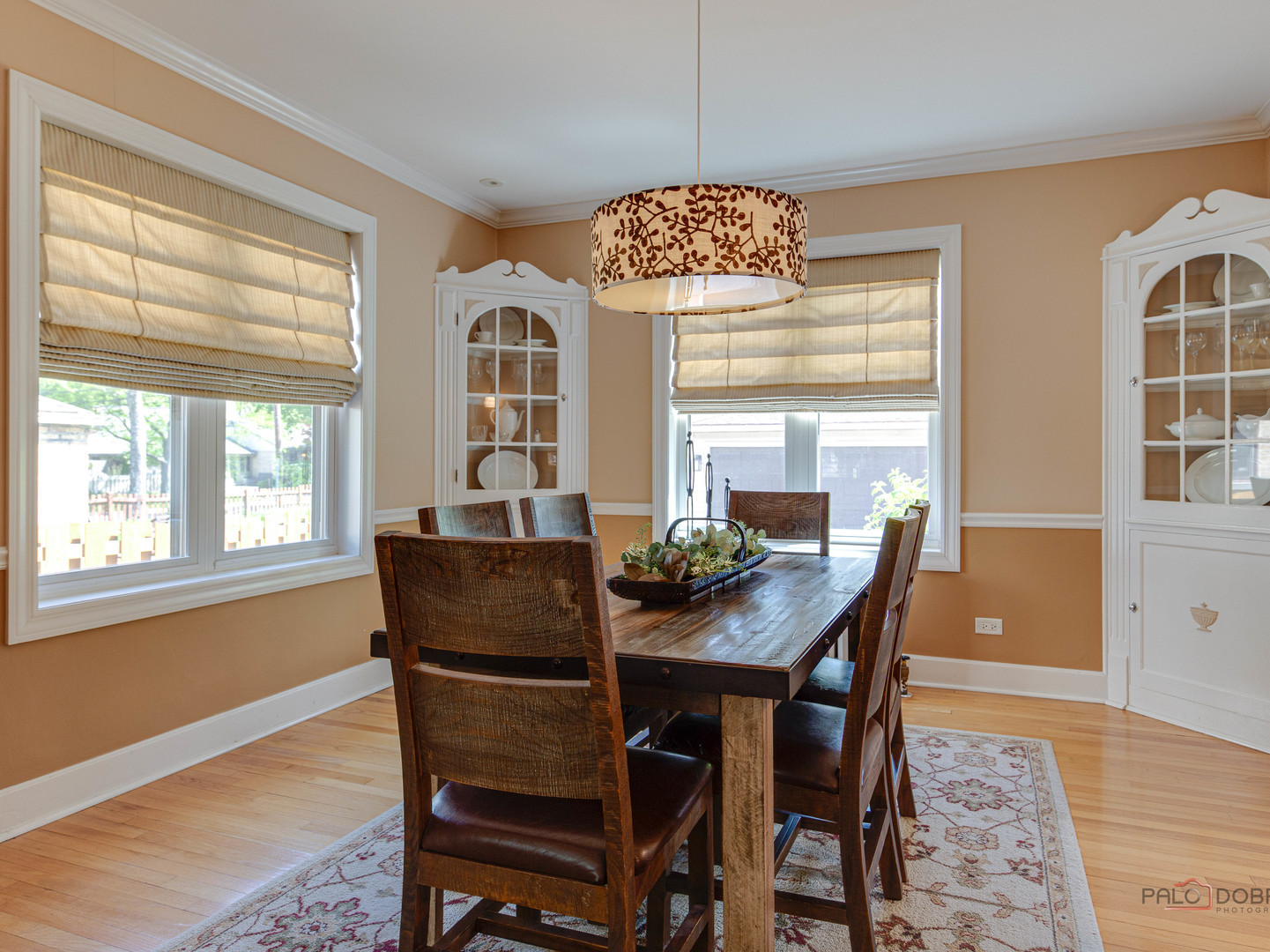 805 S Mitchell Avenue, Arlington Heights, IL 60005