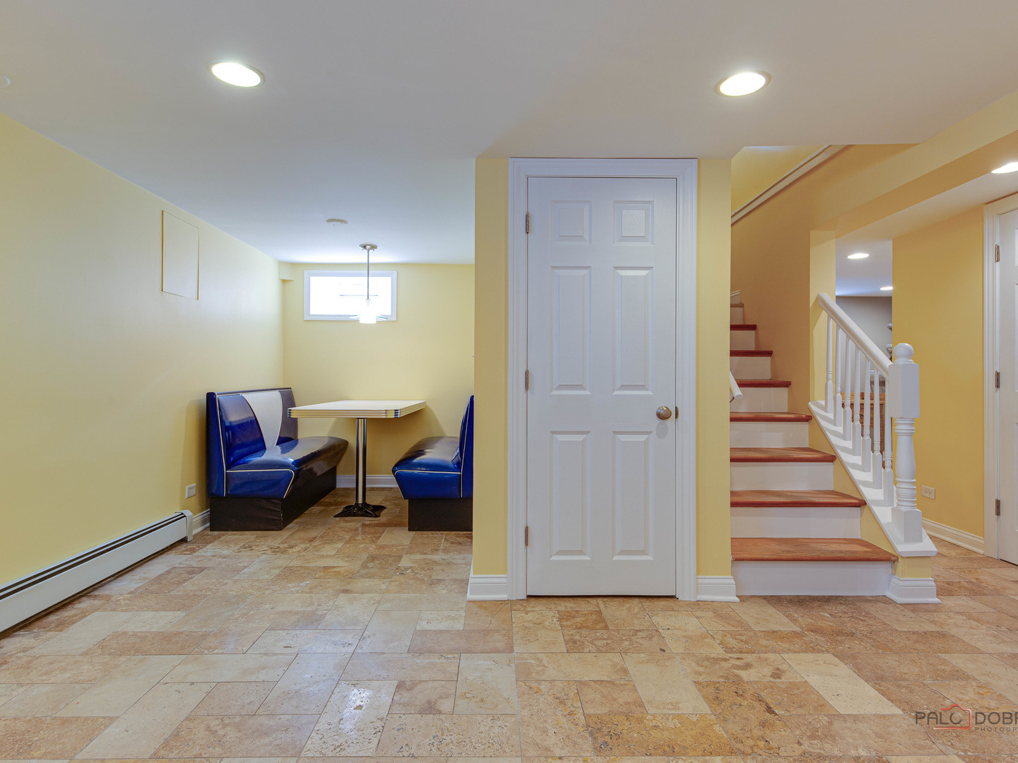805 S Mitchell Avenue, Arlington Heights, IL 60005