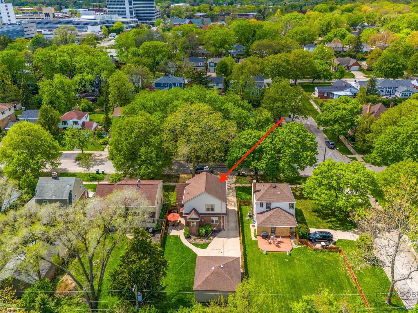 805 S Mitchell Avenue, Arlington Heights, IL 60005