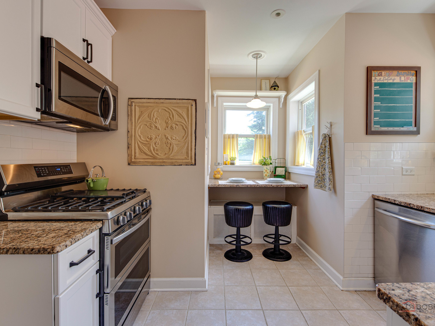 805 S Mitchell Avenue, Arlington Heights, IL 60005
