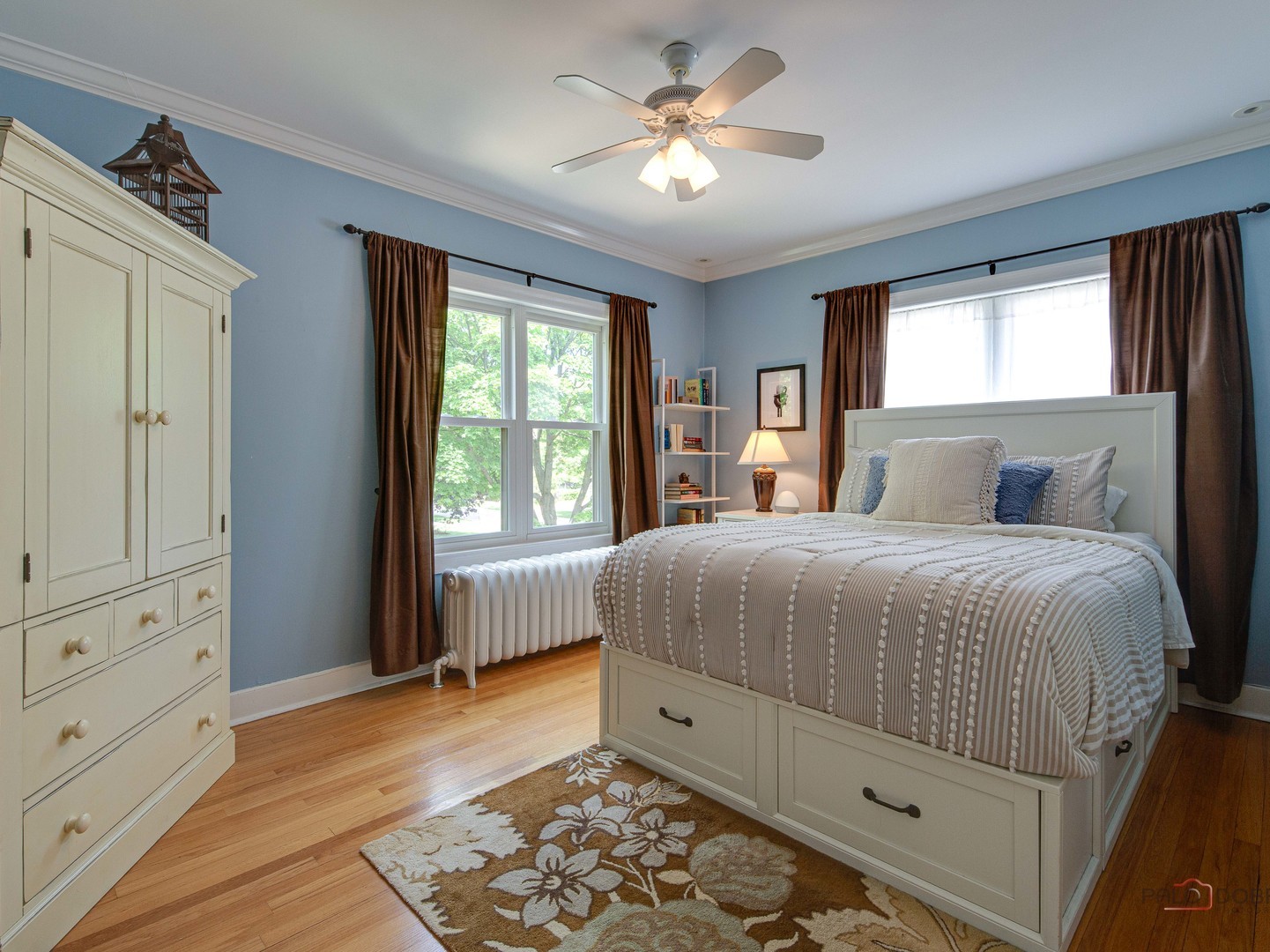 805 S Mitchell Avenue, Arlington Heights, IL 60005