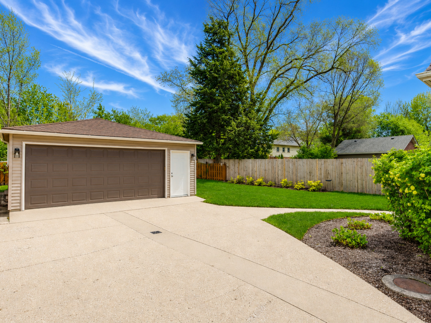 805 S Mitchell Avenue, Arlington Heights, IL 60005
