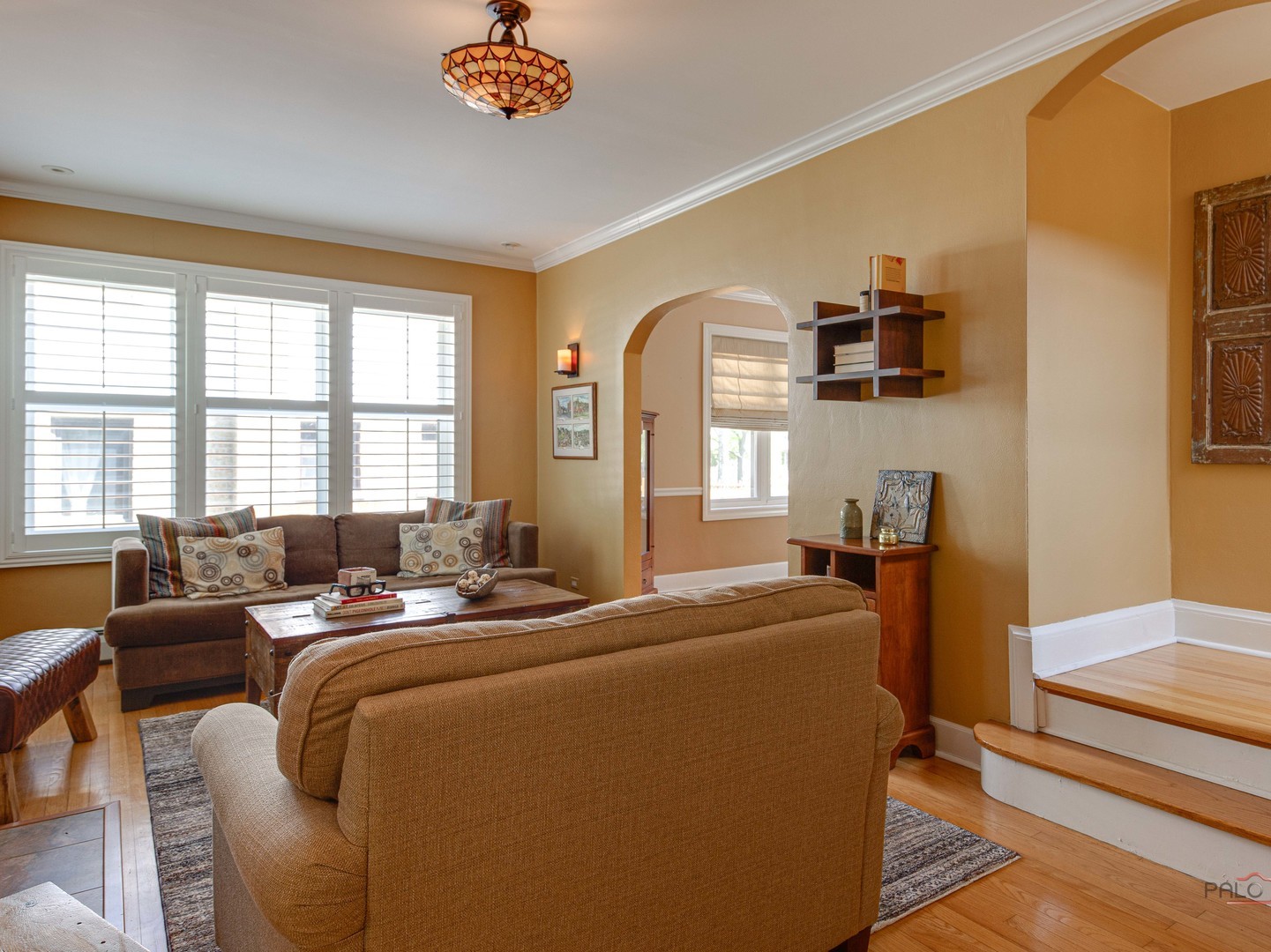 805 S Mitchell Avenue, Arlington Heights, IL 60005