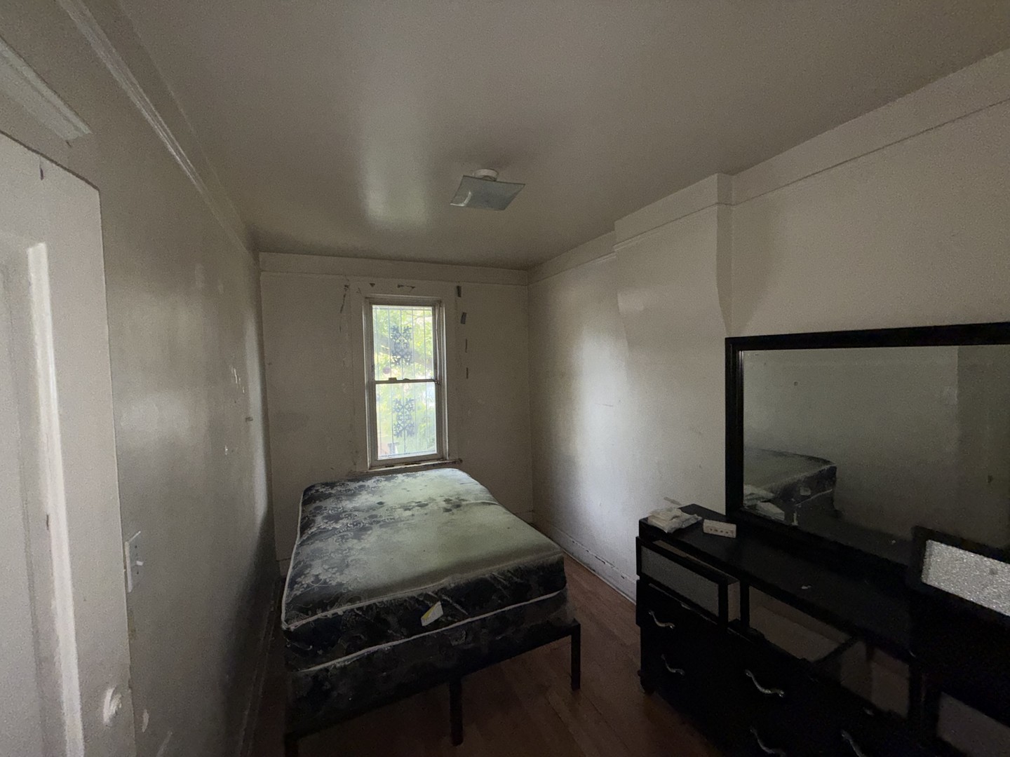10547 S Corliss Avenue, Chicago, IL 60628