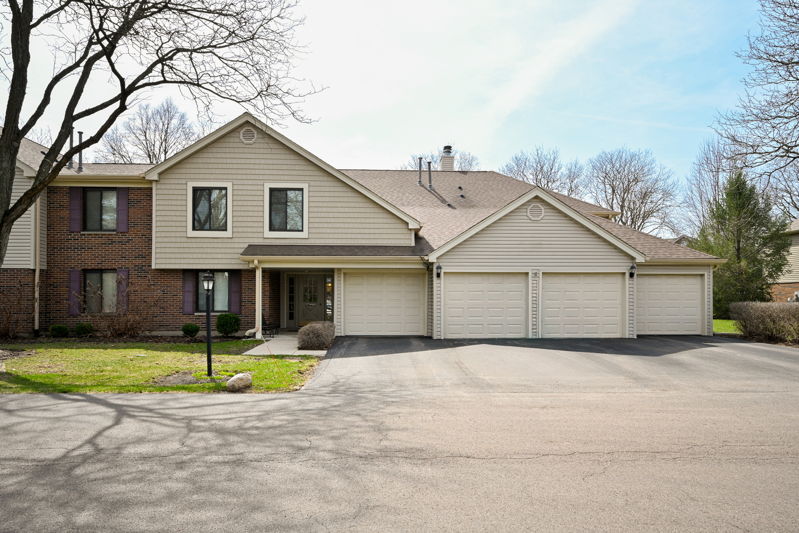27W685 GRASMERE Drive #1808, Winfield, IL 60190