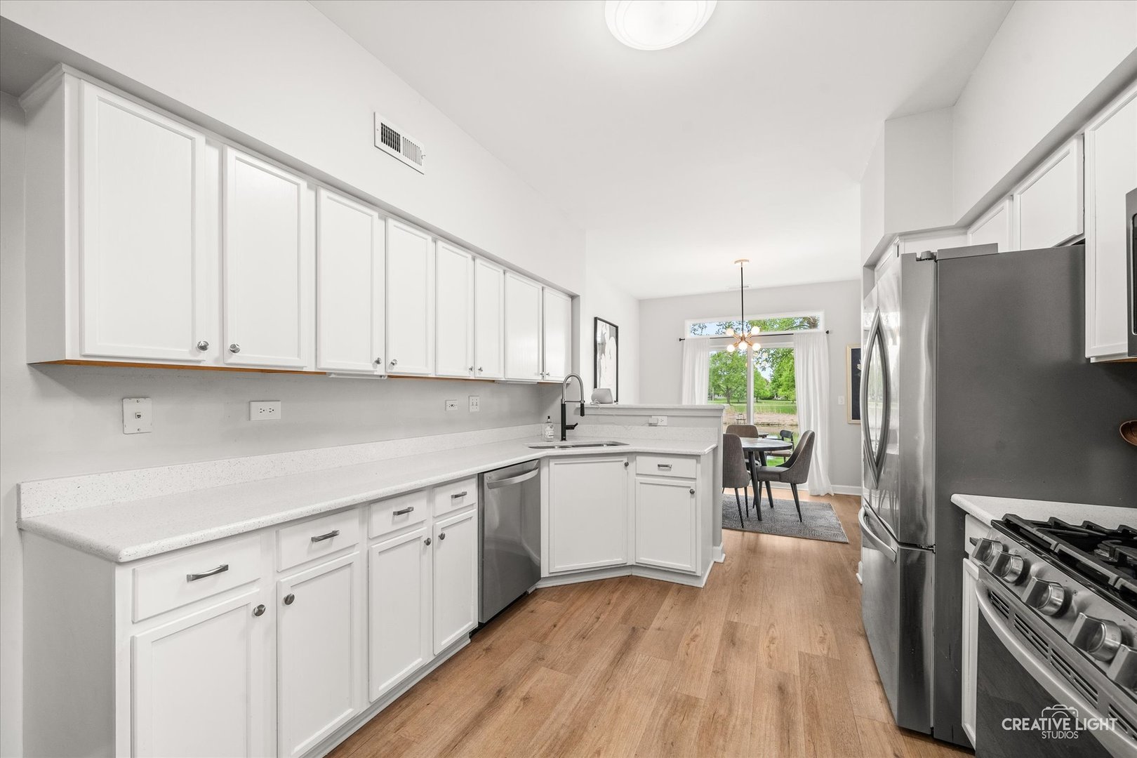 24019 W Pear Tree Circle, Plainfield, IL 60585