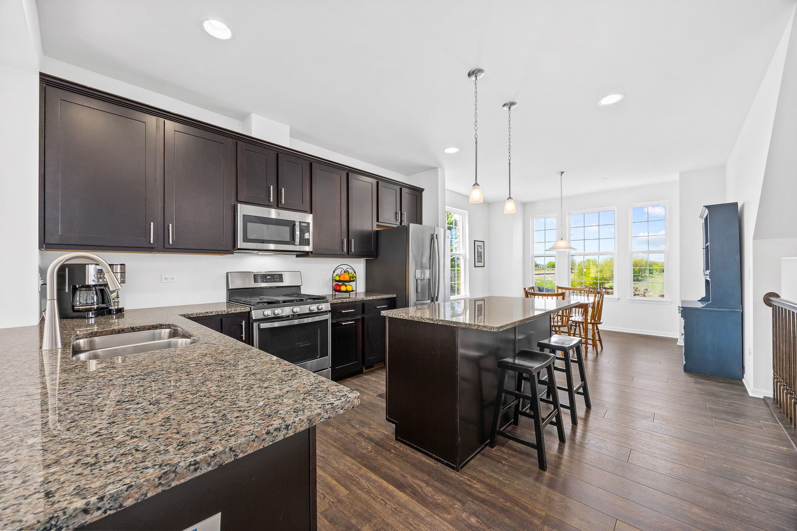 4467 Monroe Court, Naperville, IL 60564
