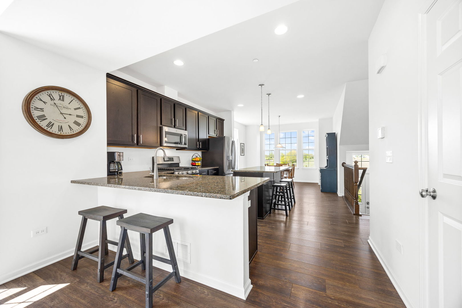 4467 Monroe Court, Naperville, IL 60564