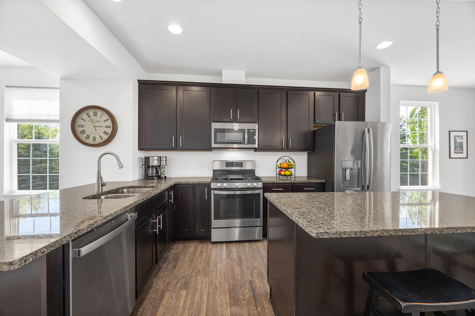 4467 Monroe Court, Naperville, IL 60564