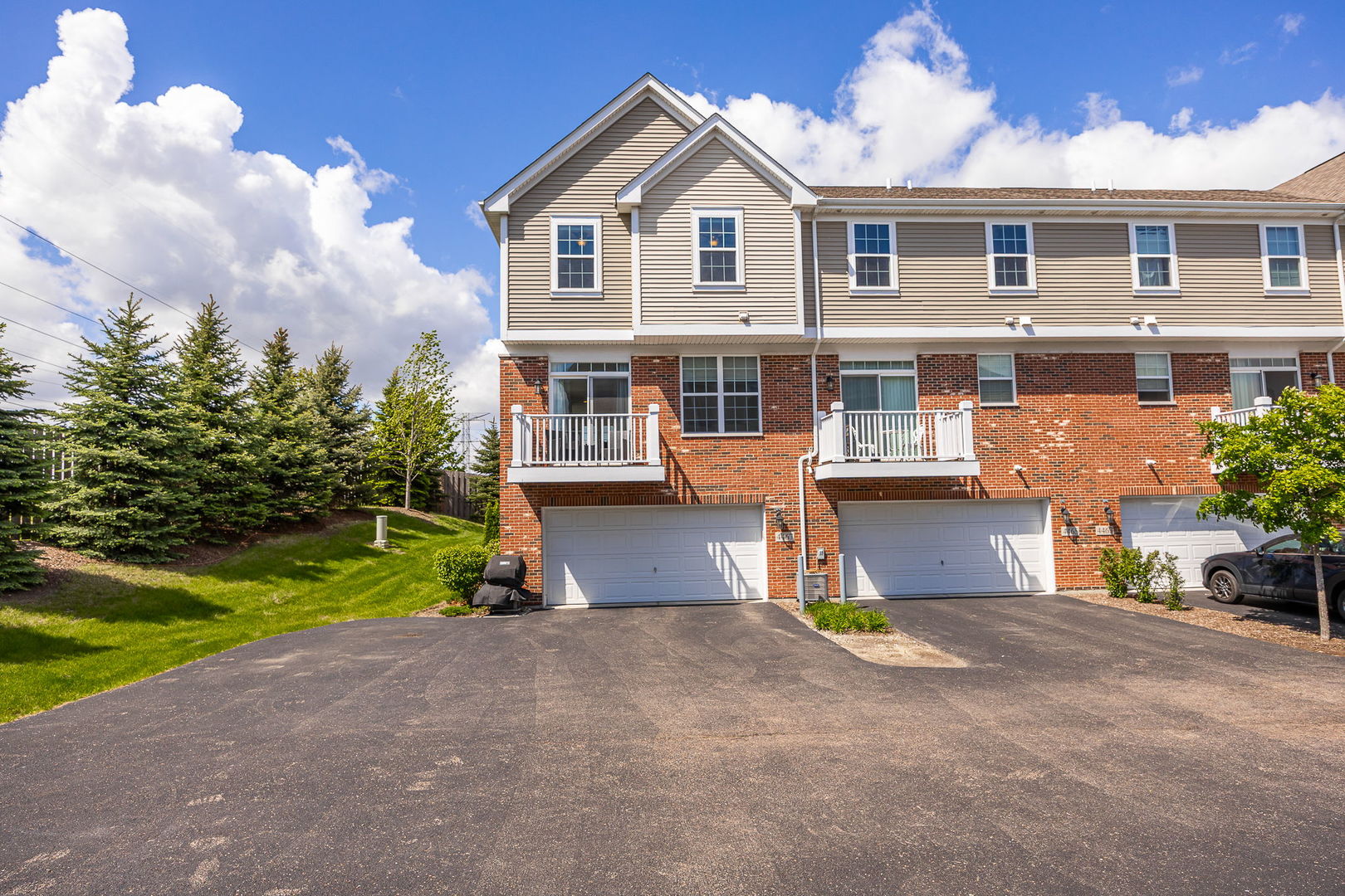 4467 Monroe Court, Naperville, IL 60564