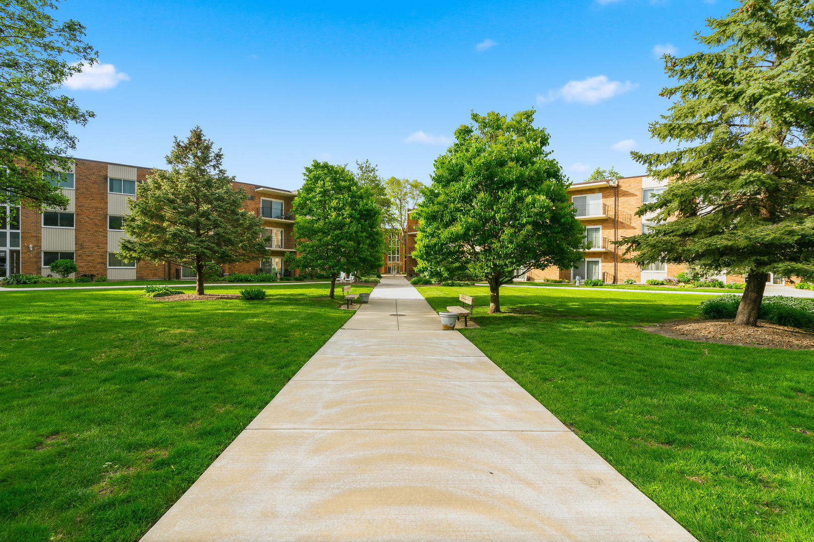 9725 S Keeler Avenue #6-209, Oak Lawn, IL 60453