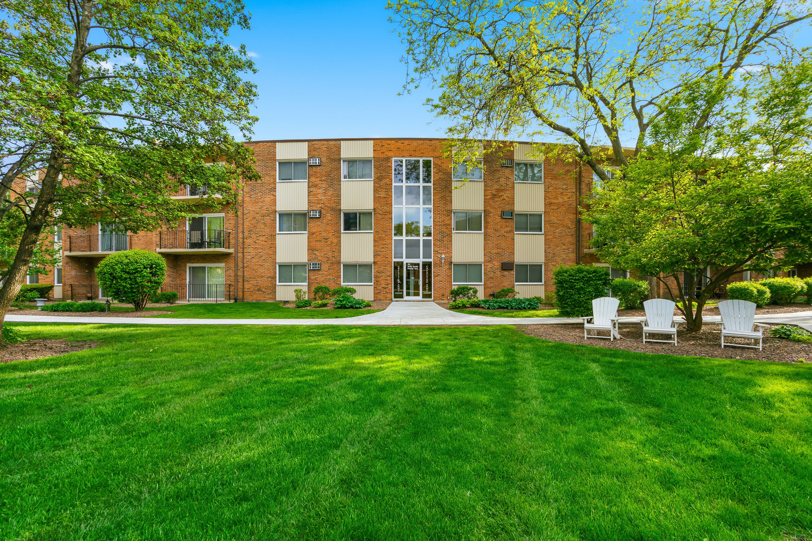 9725 S Keeler Avenue #6-209, Oak Lawn, IL 60453