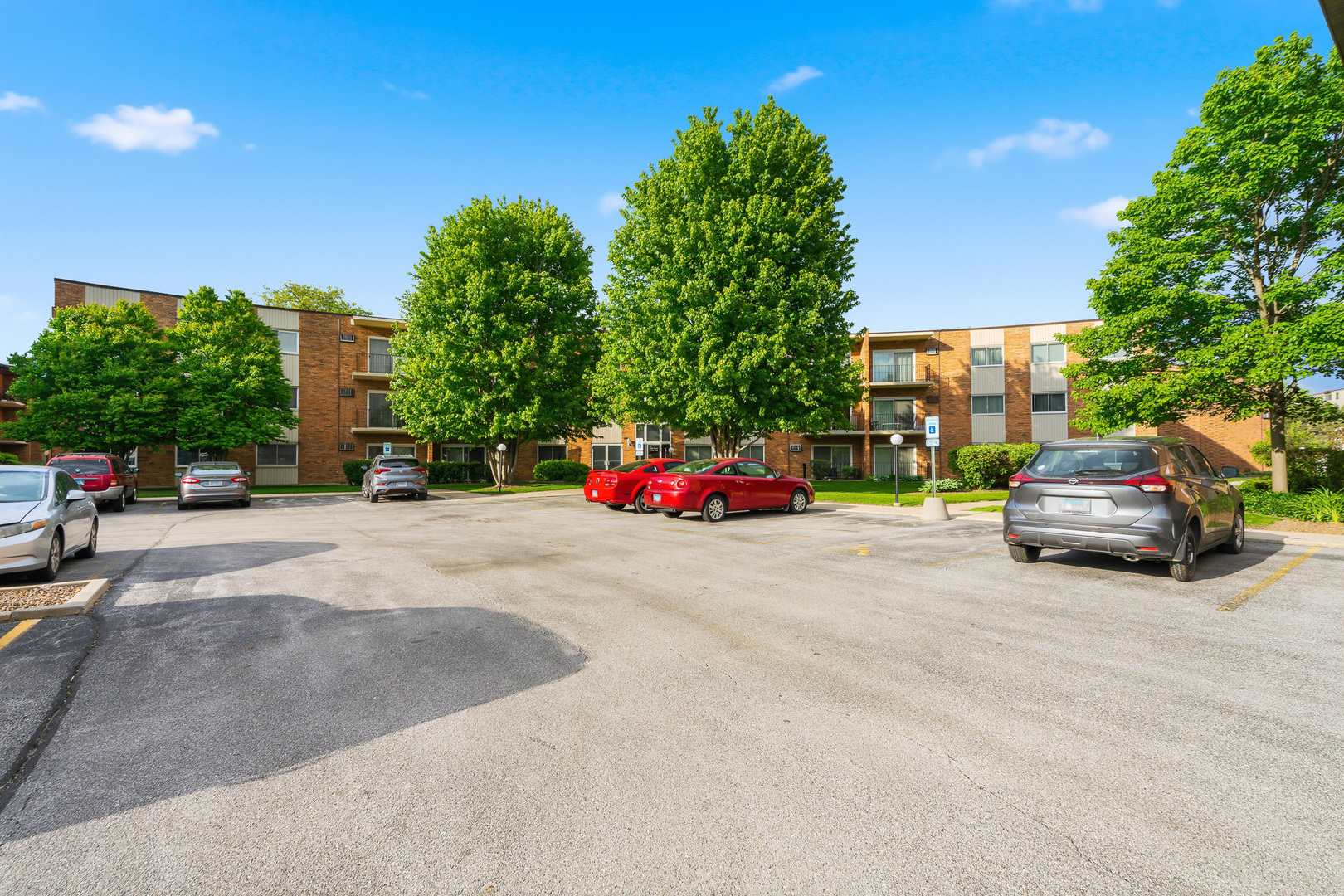 9725 S Keeler Avenue #6-209, Oak Lawn, IL 60453