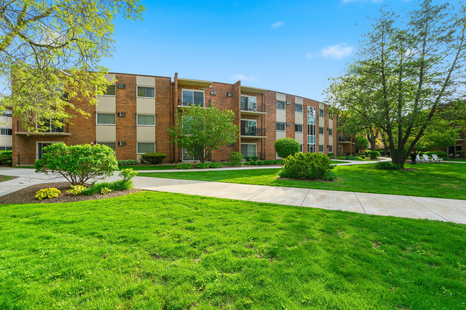 9725 S Keeler Avenue #6-209, Oak Lawn, IL 60453