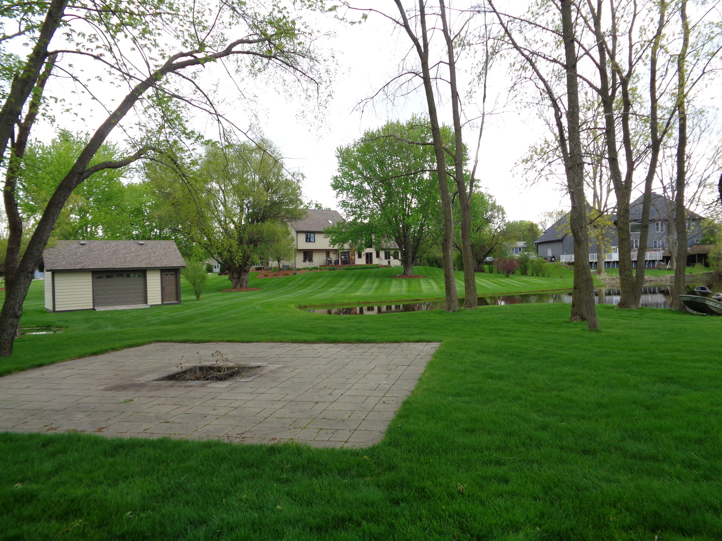 13N470 Chisholm Trail, Elgin, IL 60124