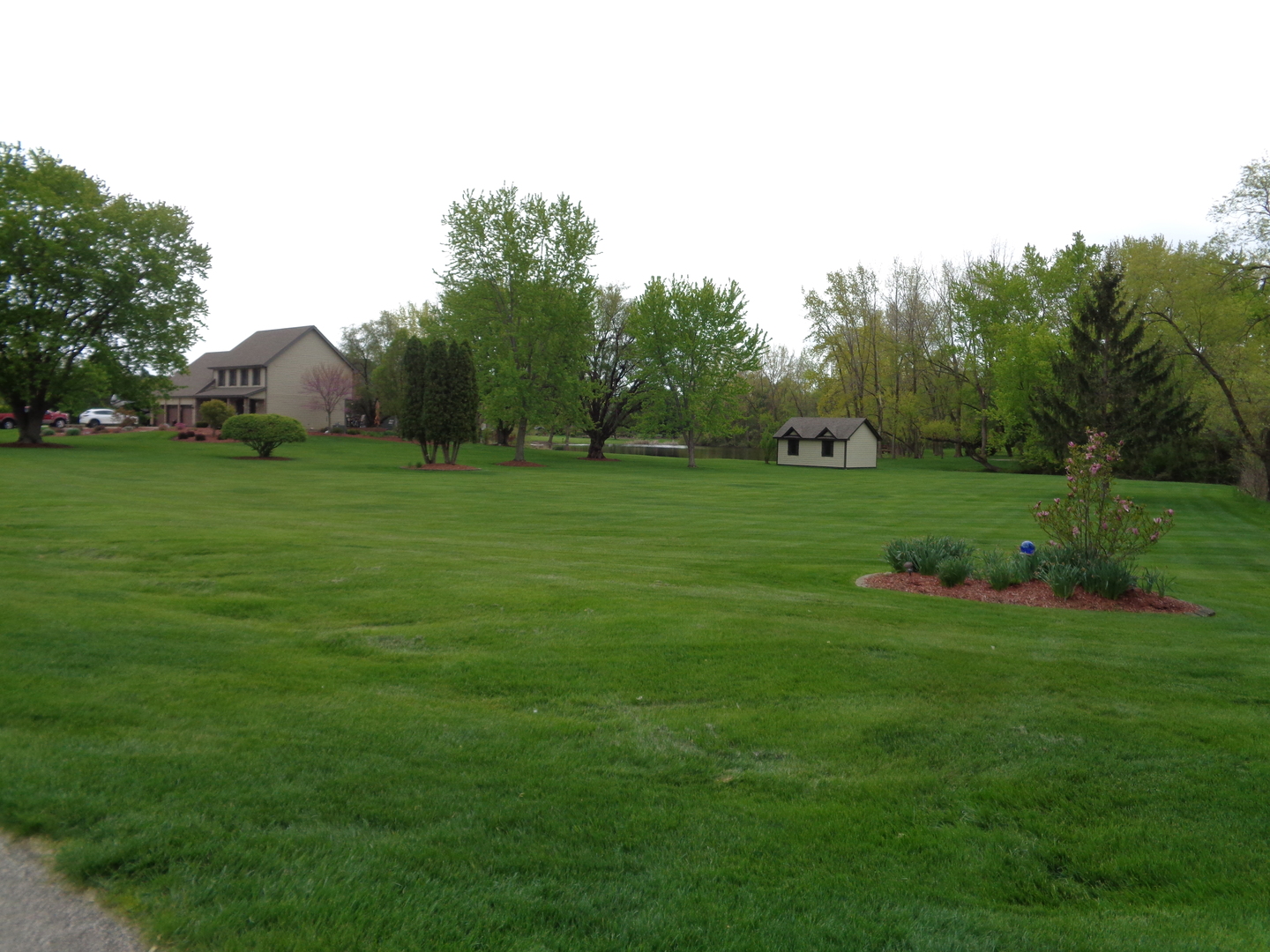 13N470 Chisholm Trail, Elgin, IL 60124