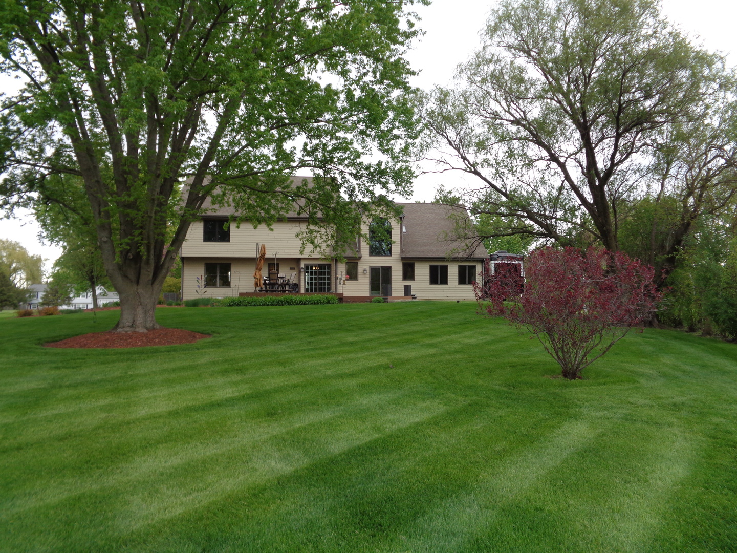 13N470 Chisholm Trail, Elgin, IL 60124