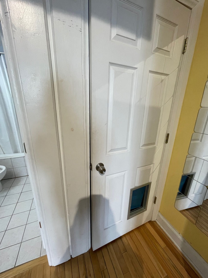 2322 W Roosevelt Road #2N, Chicago, IL 60608
