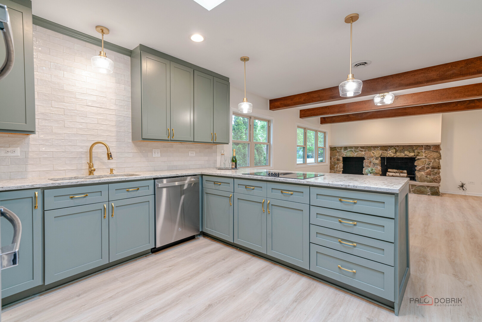318 2nd Avenue, Libertyville, IL 60048