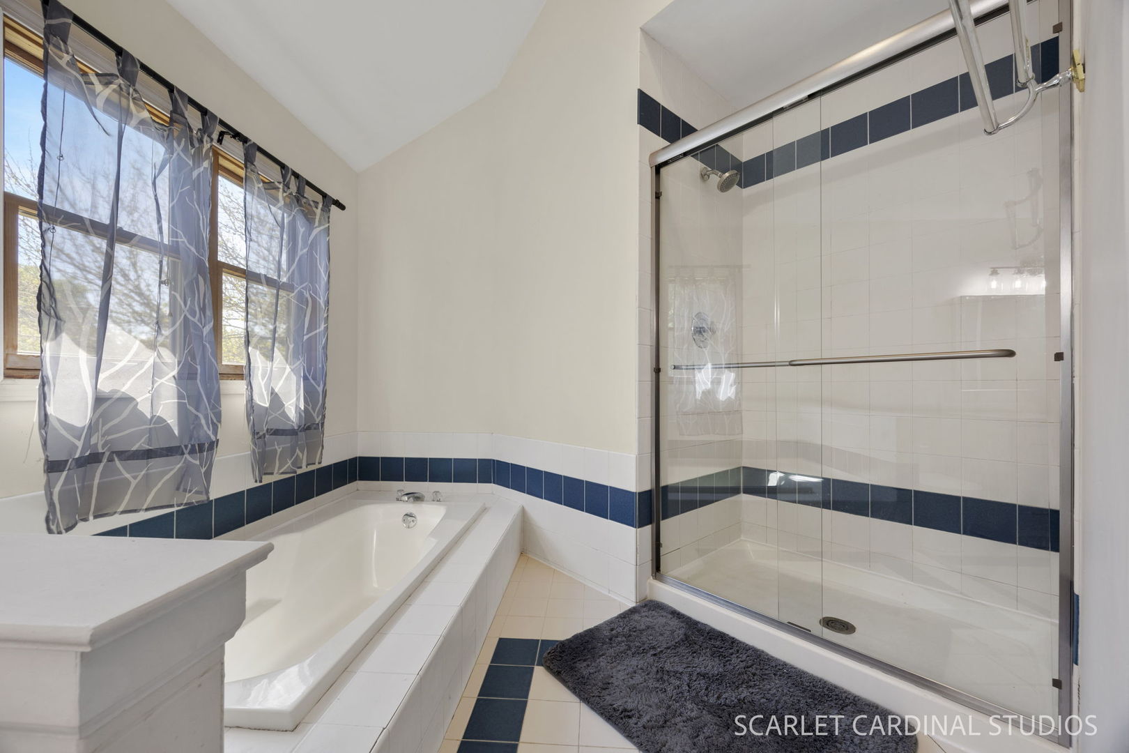 535 Chester Court, Aurora, IL 60504