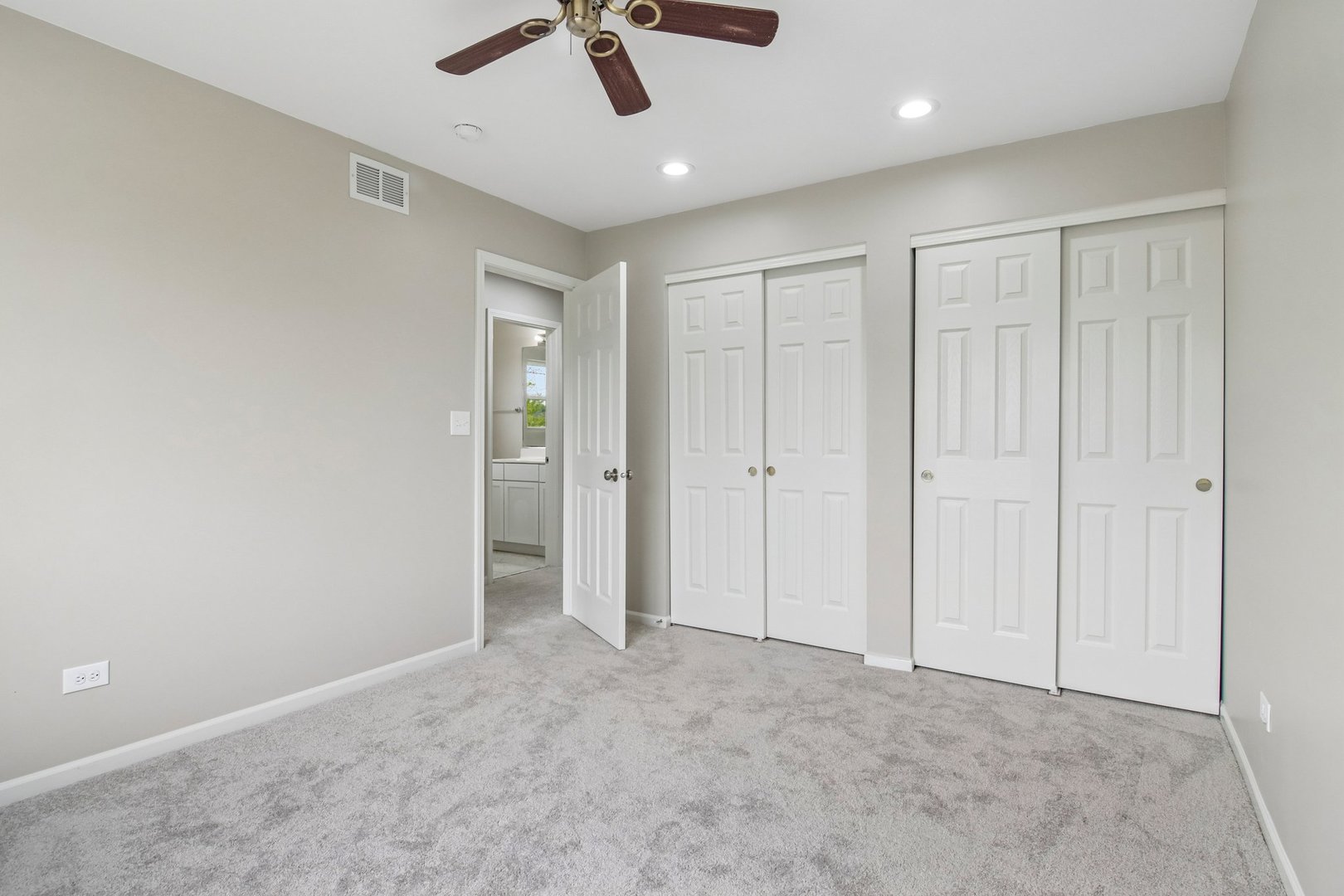 479 Foxborough Trail, Bolingbrook, IL 60440