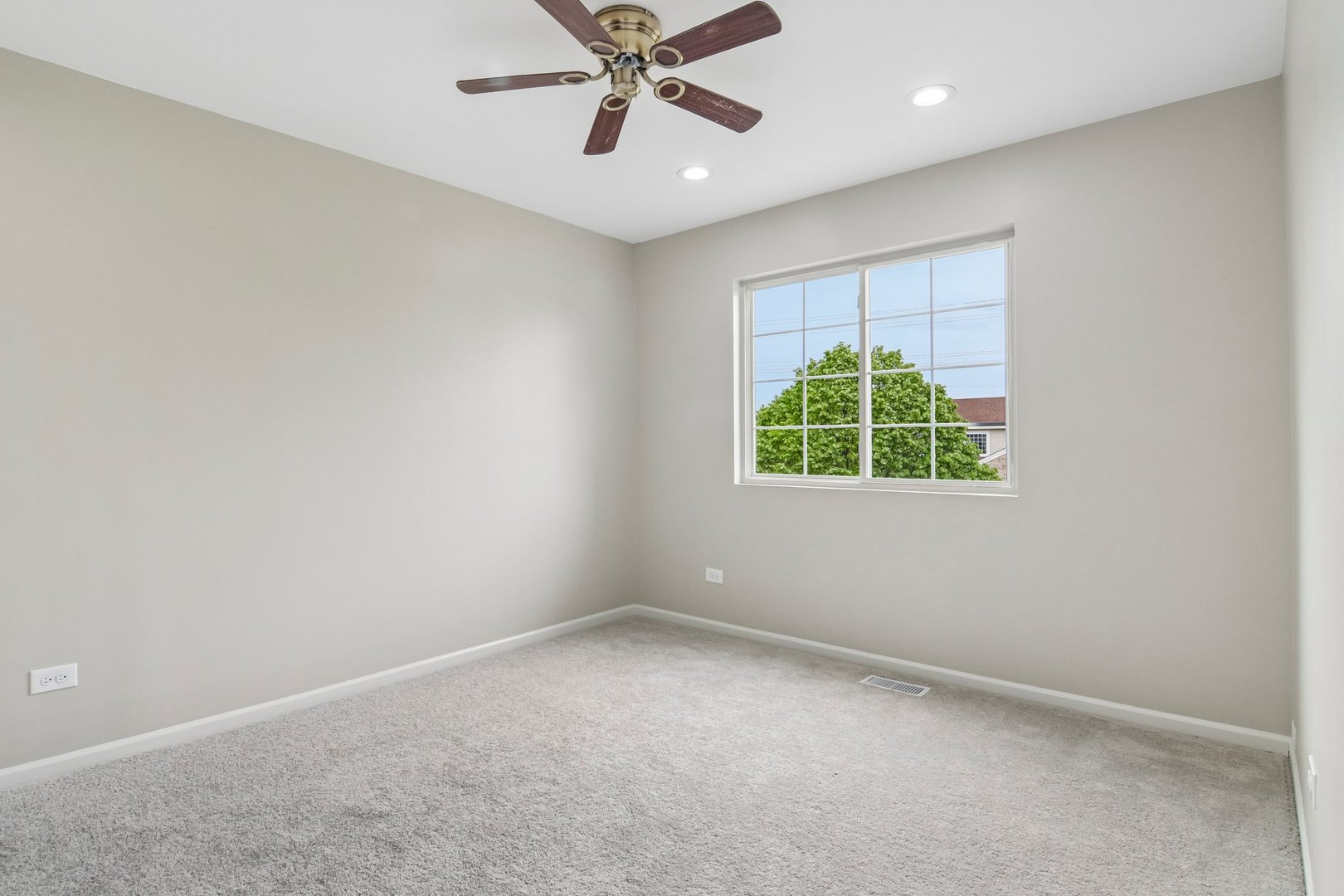 479 Foxborough Trail, Bolingbrook, IL 60440