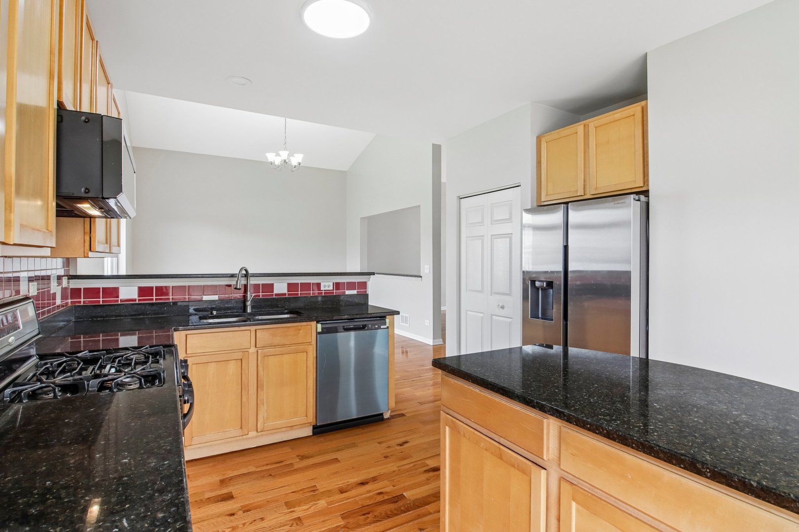 479 Foxborough Trail, Bolingbrook, IL 60440