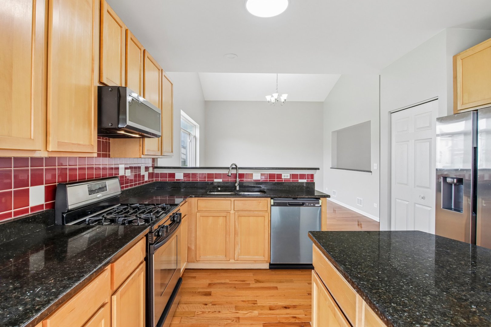 479 Foxborough Trail, Bolingbrook, IL 60440