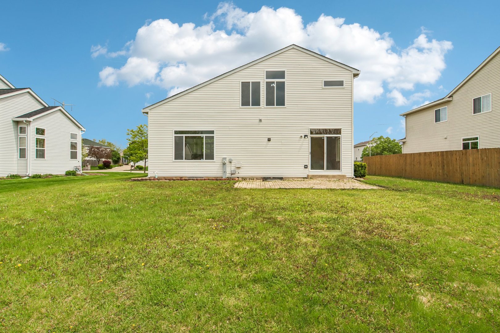 479 Foxborough Trail, Bolingbrook, IL 60440