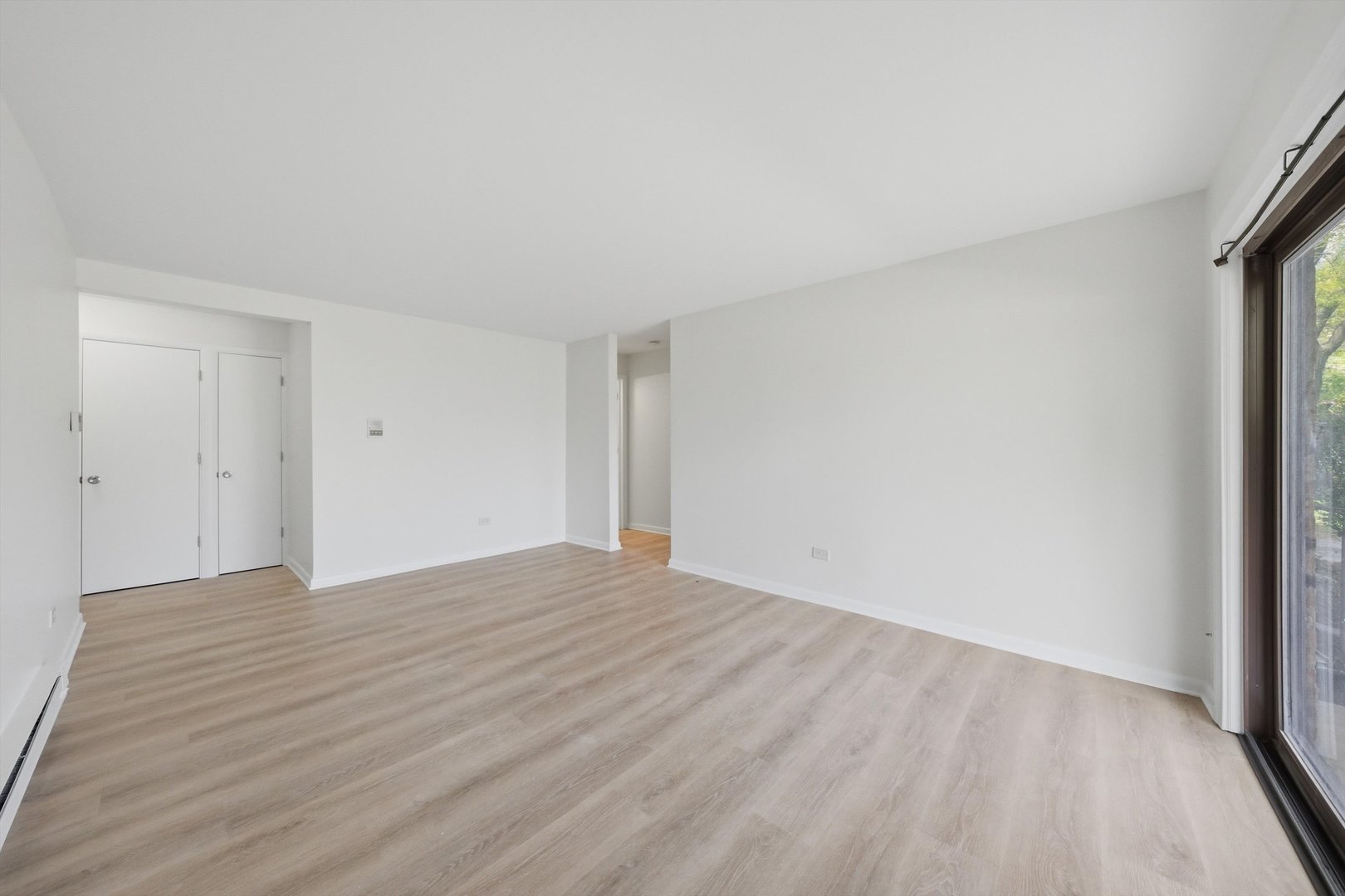 11810 S Komensky Avenue #102, Alsip, IL 60803