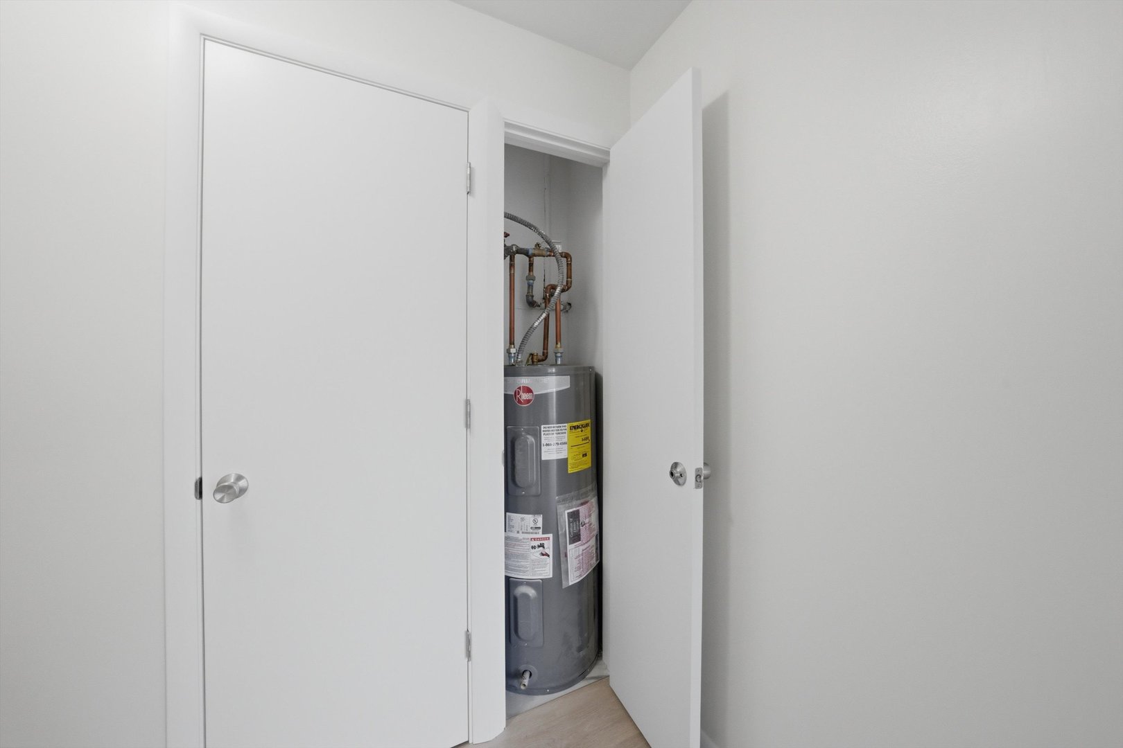 11810 S Komensky Avenue #102, Alsip, IL 60803