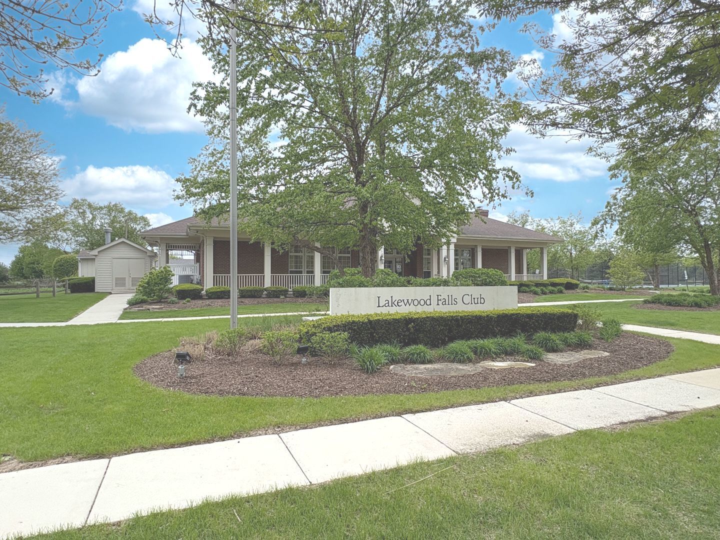 312 Richmond Drive, Romeoville, IL 60446