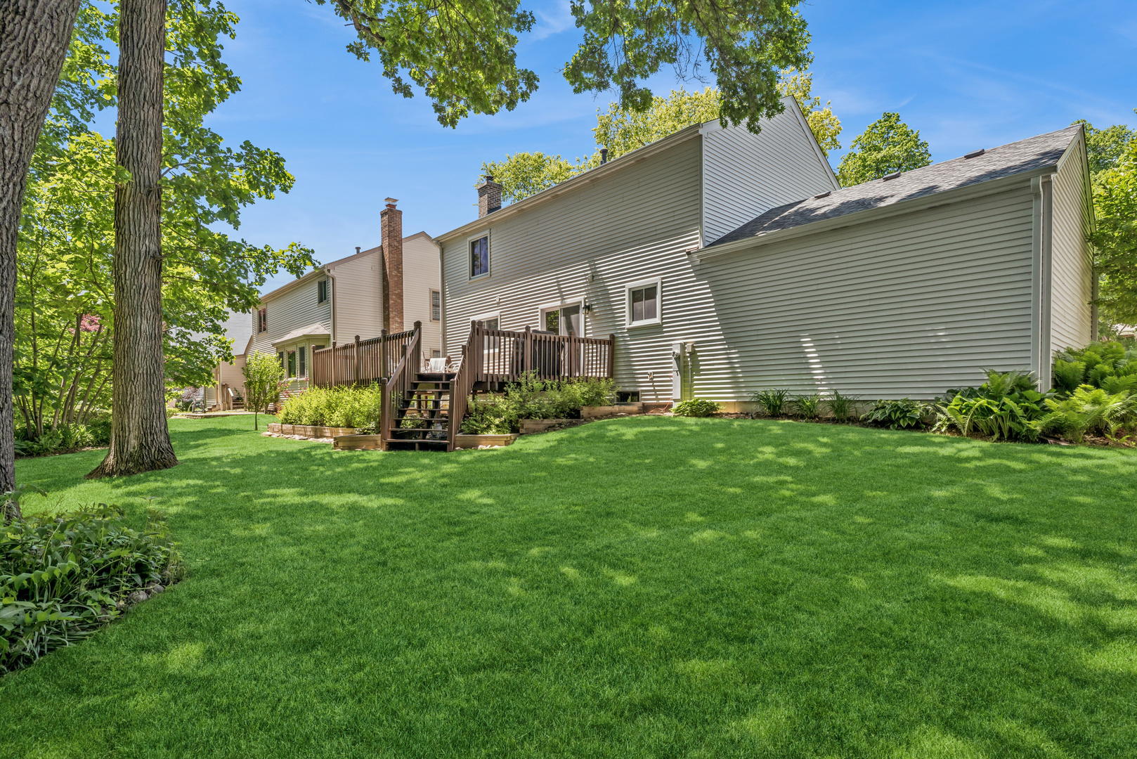 2079 Lawson Boulevard, Gurnee, IL 60031