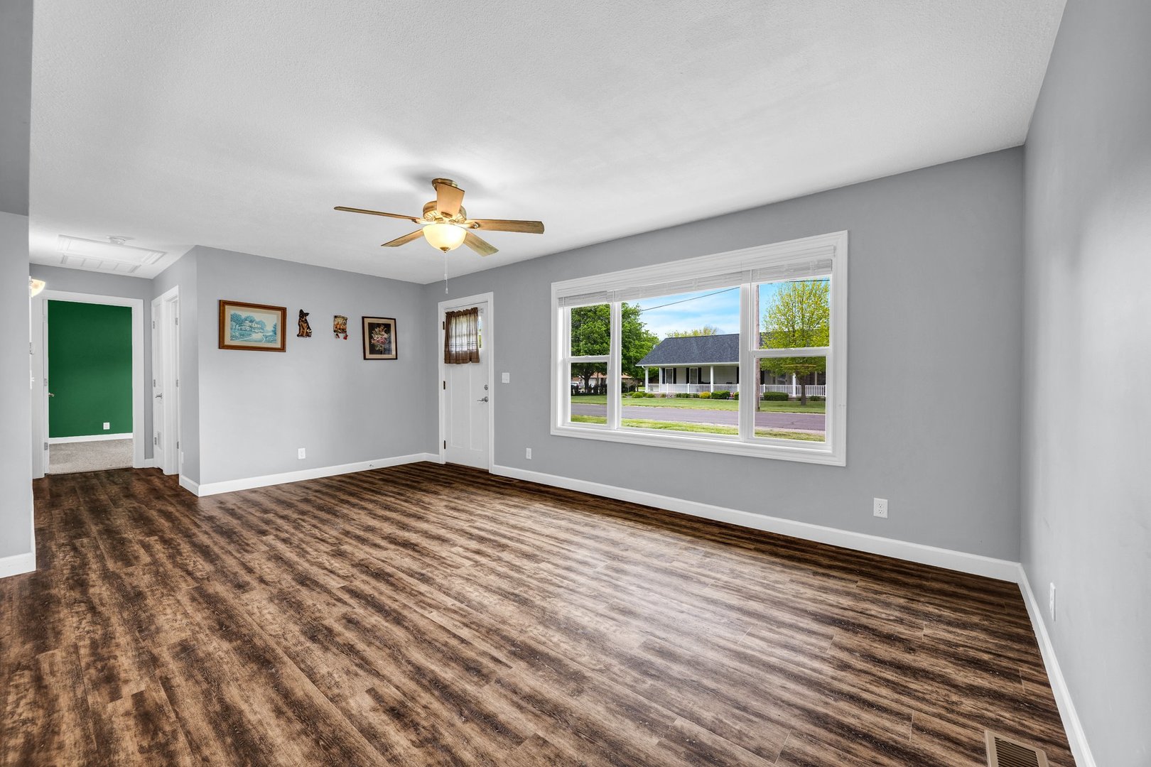 205 E Northline Road, Tuscola, IL 61953