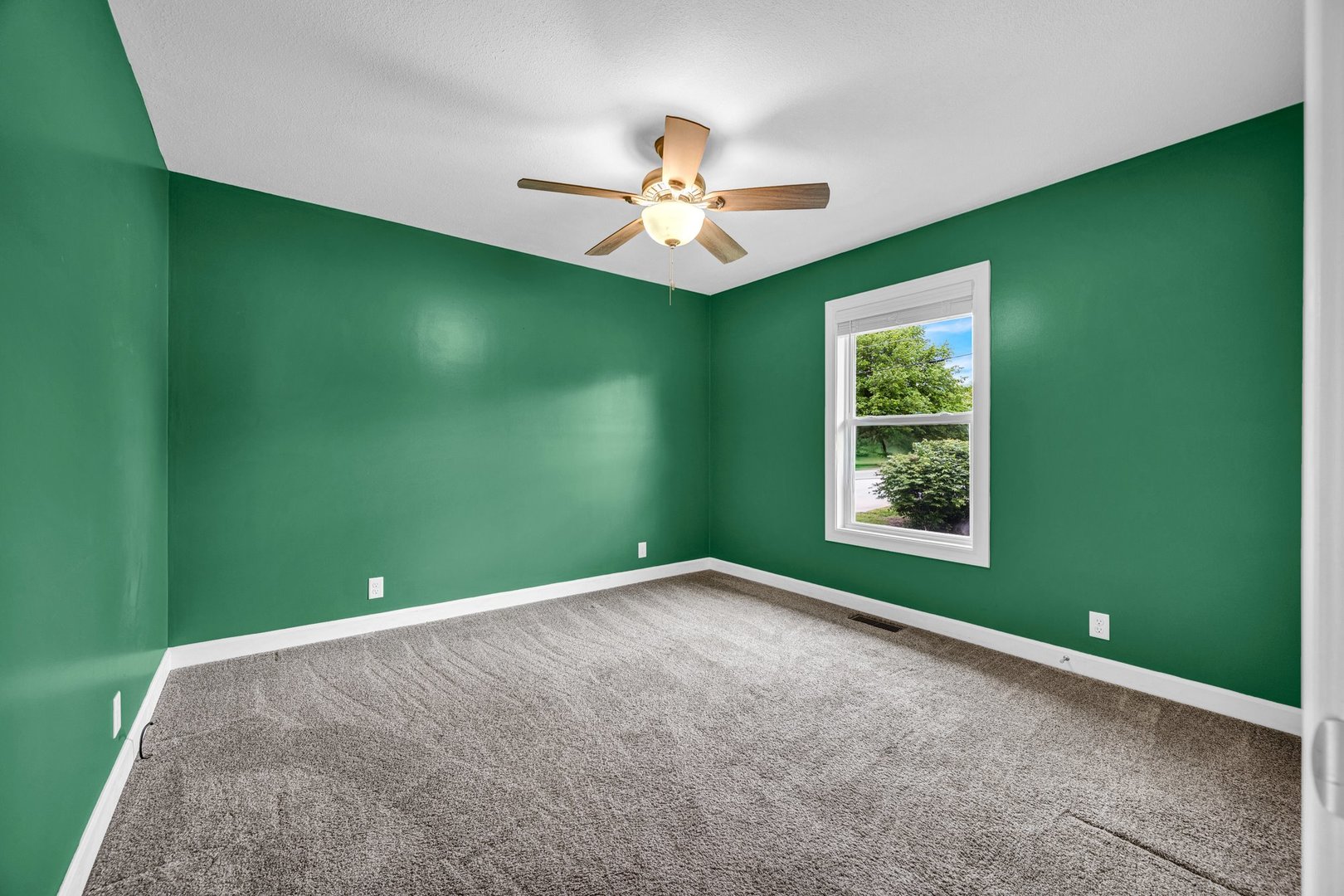 205 E Northline Road, Tuscola, IL 61953