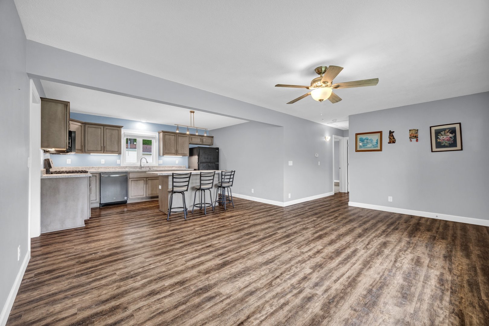 205 E Northline Road, Tuscola, IL 61953
