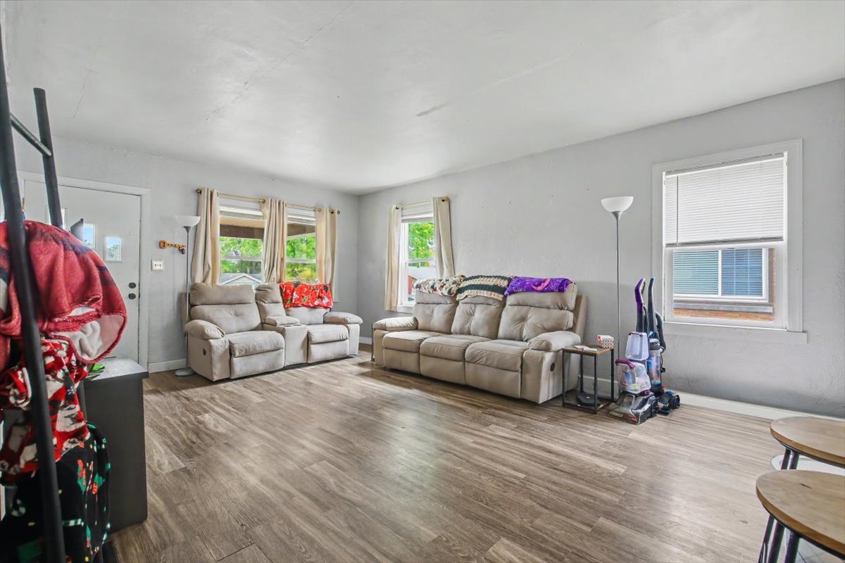 1521 FISHER Street, Pekin, IL 61554