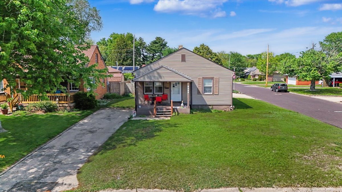 1521 FISHER Street, Pekin, IL 61554