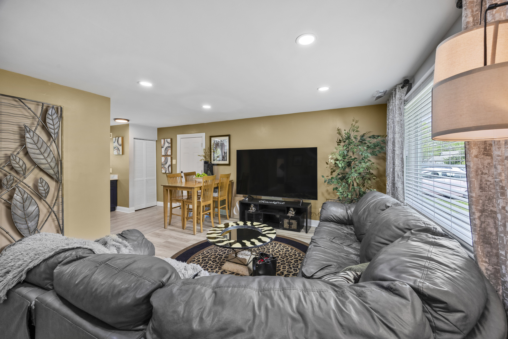 182 Washington Street, Park Forest, IL 60466