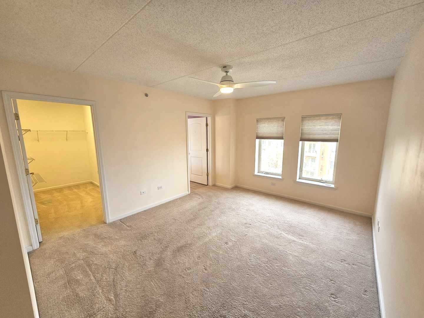 655 Perrie Drive #501, Elk Grove Village, IL 60007