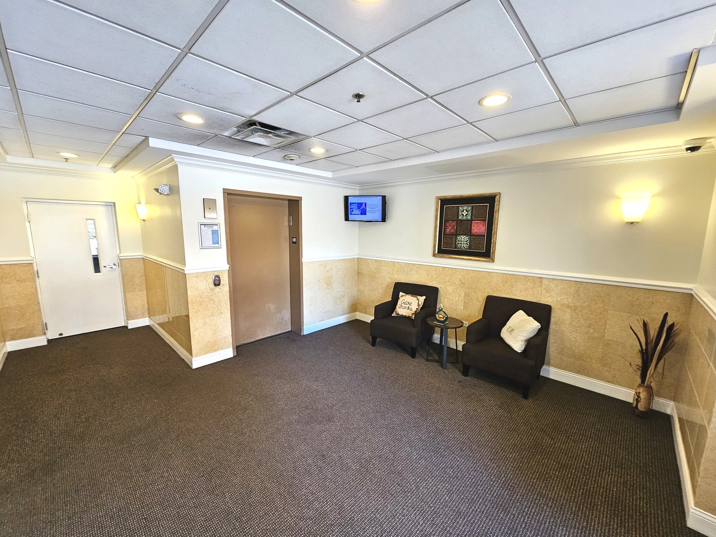 655 Perrie Drive #501, Elk Grove Village, IL 60007