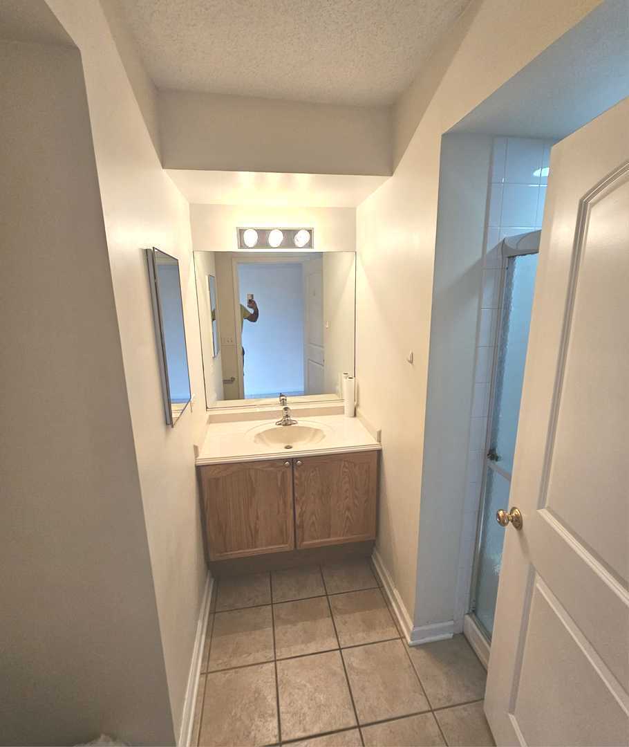 655 Perrie Drive #501, Elk Grove Village, IL 60007