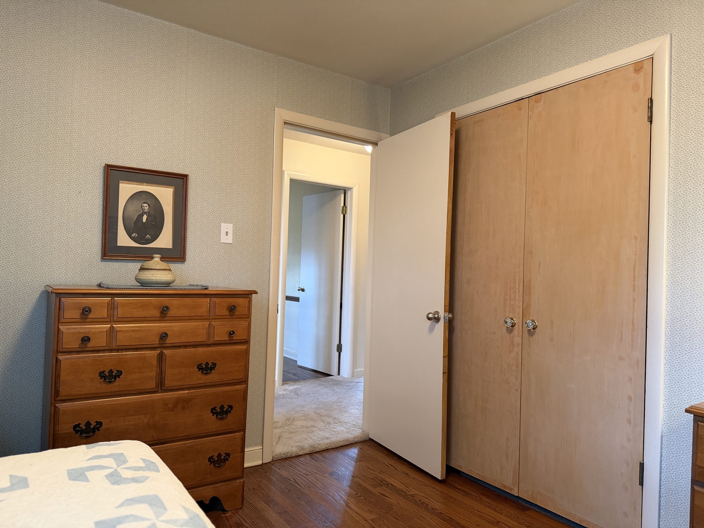 10045 S 53rd Avenue, Oak Lawn, IL 60453